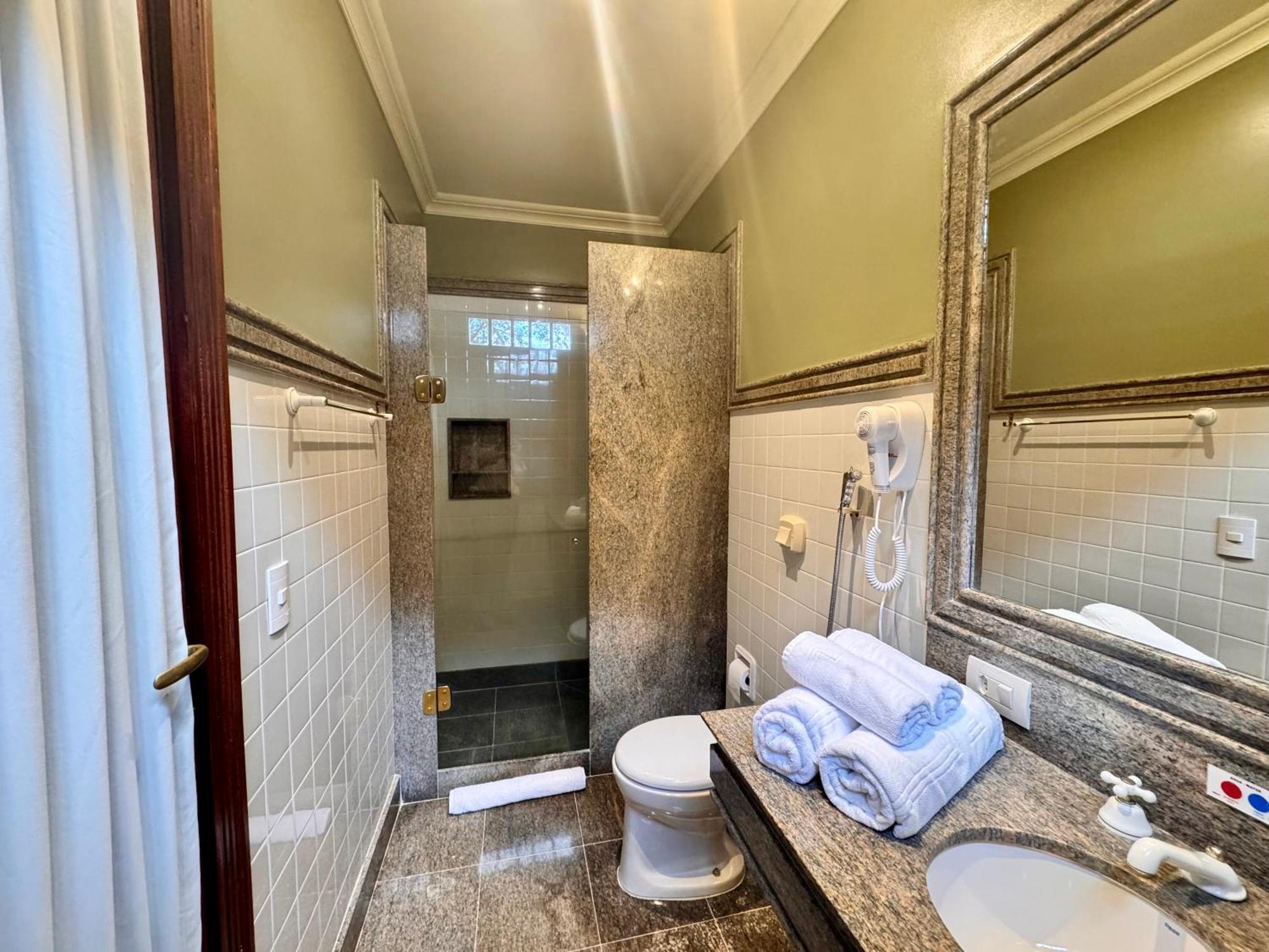 Aroso Paco Hotel Pedra Azul  Εξωτερικό φωτογραφία Bathroom